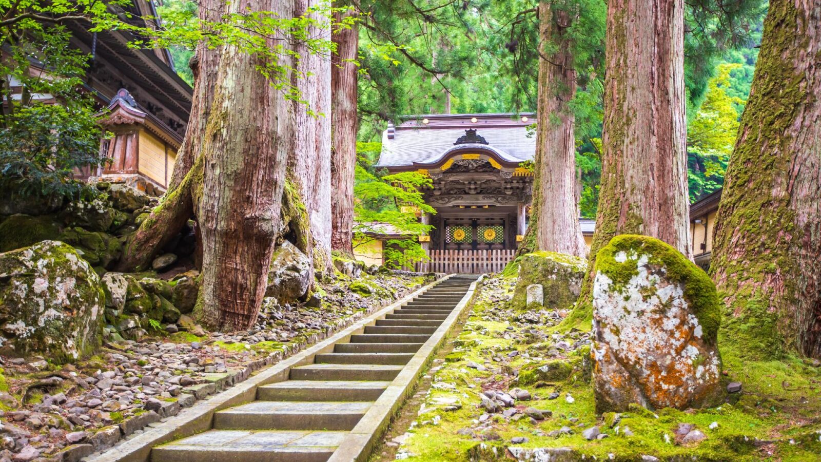 Descubre Japón Imprescindible Con Ishikawa y Fukui
